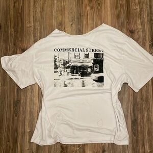 Self cut off shoulder tee